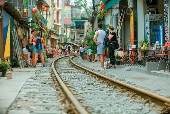 Khởi Nghiệp Video Ngắn Không Cần Kinh Nghiệm: Hotspot Matrix Là Lựa Chọn Của Bạn